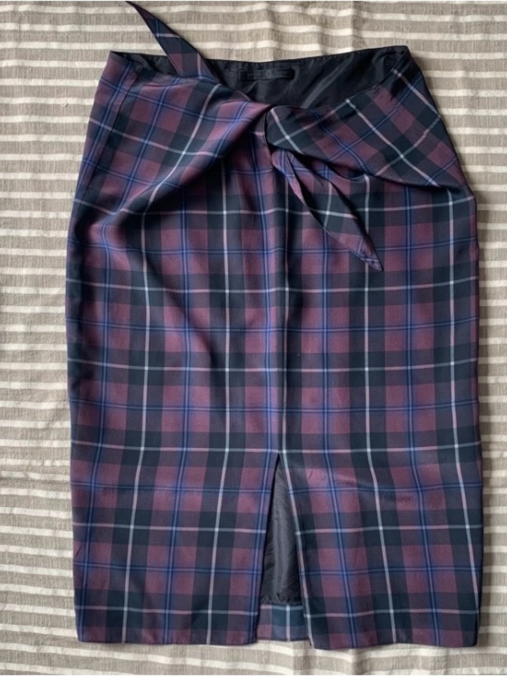 Jenni Kayne 100% silk purple blue & black plaid knot tie wiggle / straight skirt